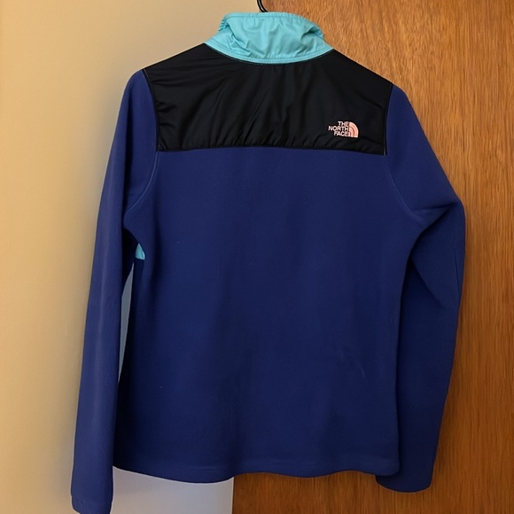 The North Face Women’s Multicolor Half Zip - Picture 2 of 2
